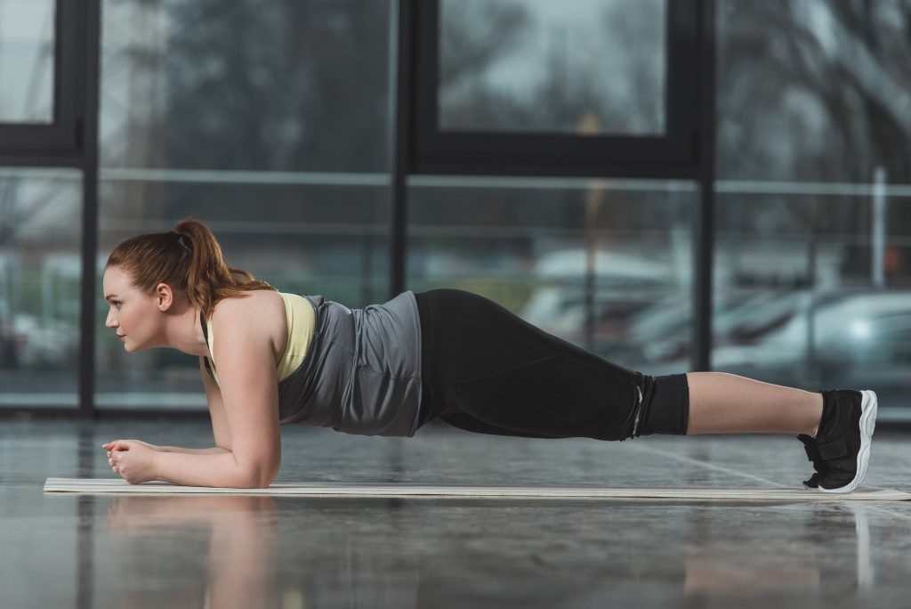 Woman doing a plank
